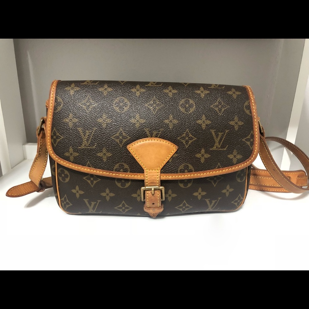 Authentic Louis Vuitton Sologne Crossbody